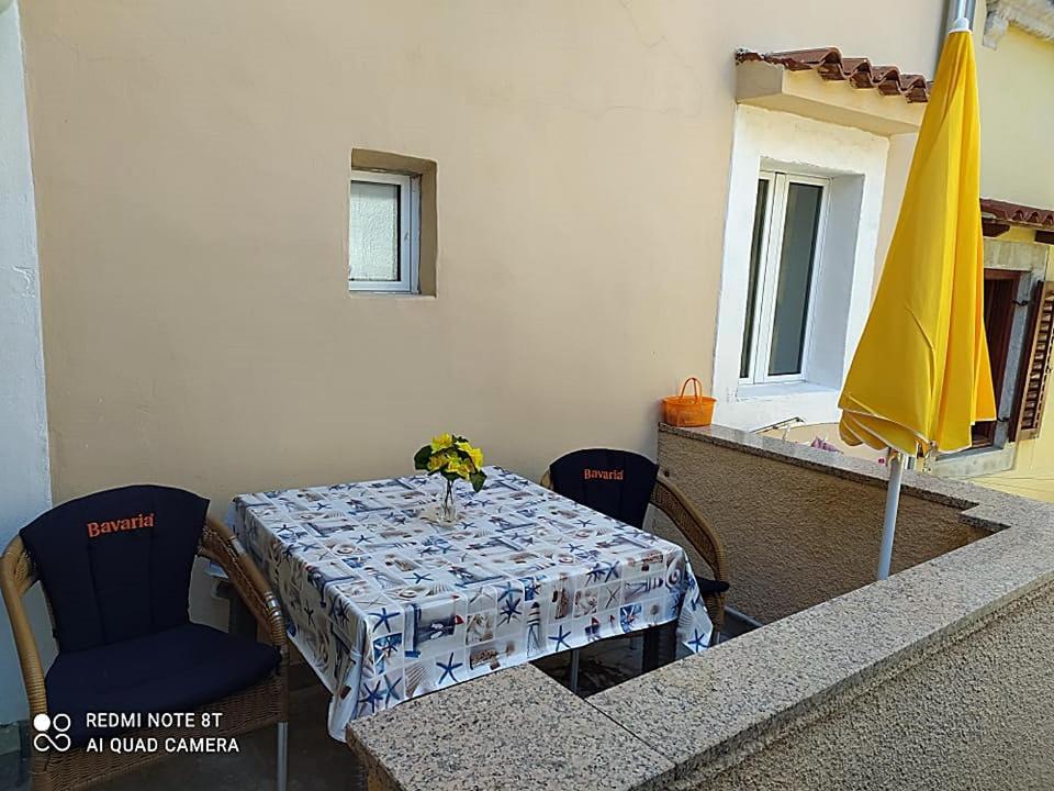 Apartament *